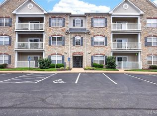 6 Monarch Trace Ct APT 304, Chesterfield, MO 63017