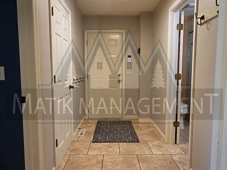 1420 Ridge Cliff Ln NE — Photo 25