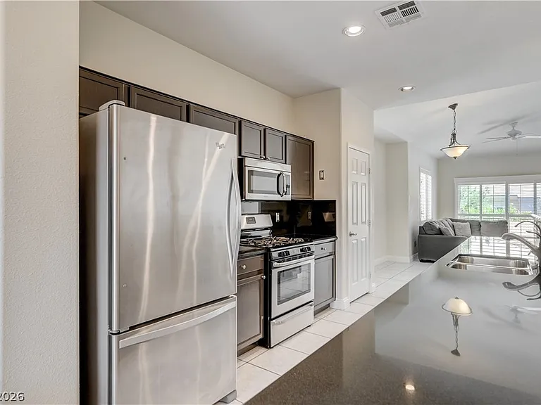 804 Peachy Canyon Cir #201 — Photo 15