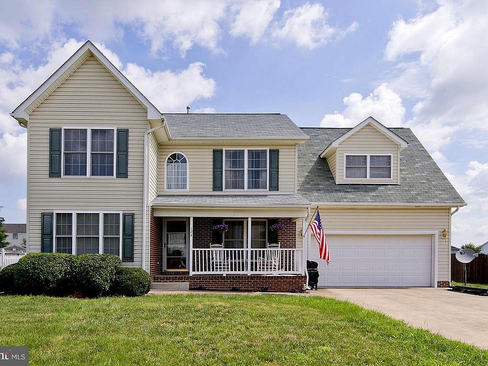 1st image of 124 Cora Ln