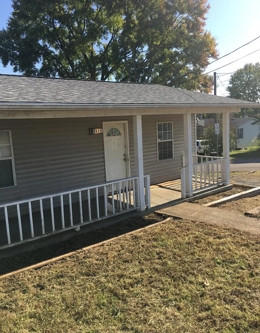 2600 Knott Rd — Photo 1