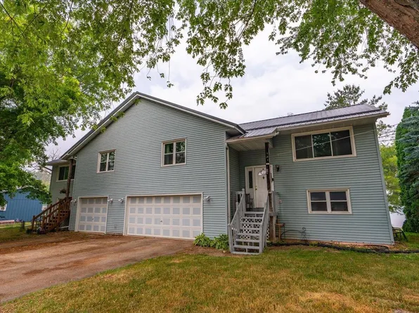 121 Lothe Rd, Marshall, WI 53559
