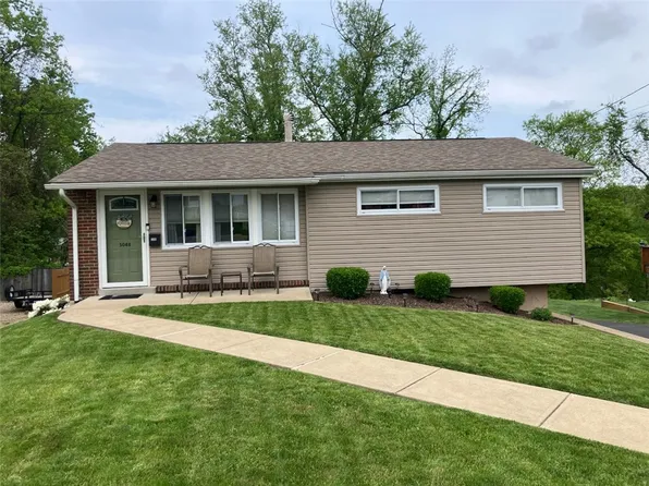 5048 Hialeah Dr, Pittsburgh, PA 15239