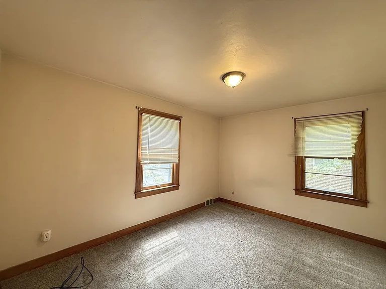 1514 Golden Ave — Photo 16