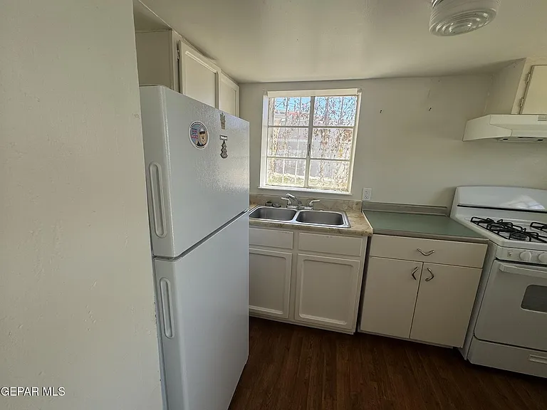 2318 Federal Ave #B — Photo 11