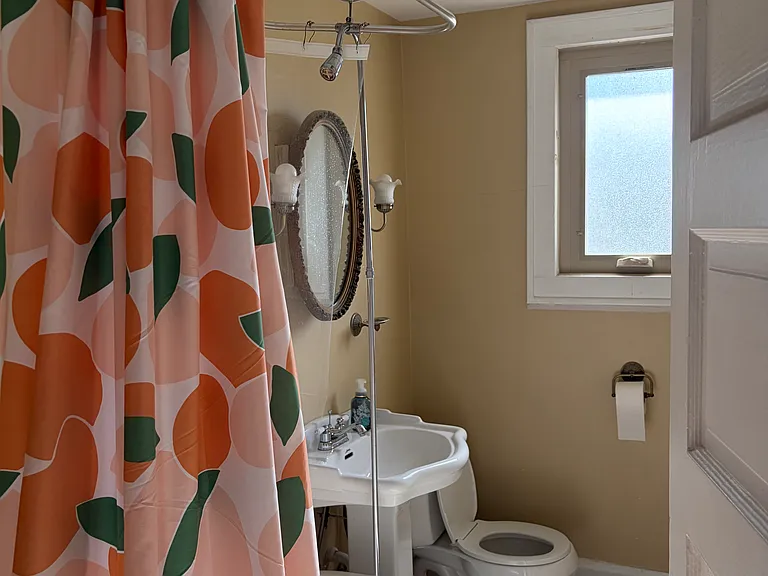 1211 Harrison Ave #2 — Photo 3