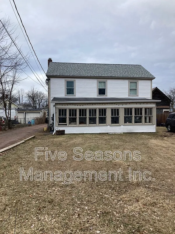 2 bed, 1.0 bath, 750 sqft, $2,100 — Photo 1