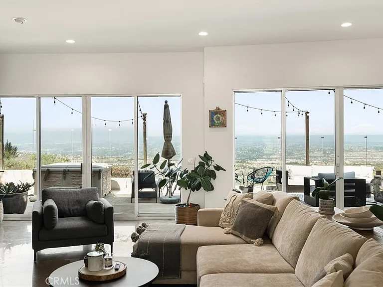 3230 Tyrol Dr — Photo 32
