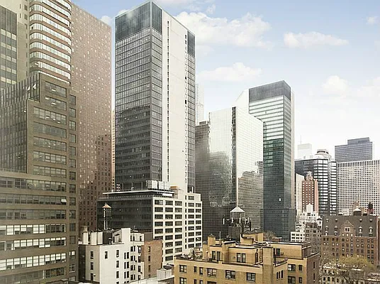 Rented by Wave Real Estate Group | media 18