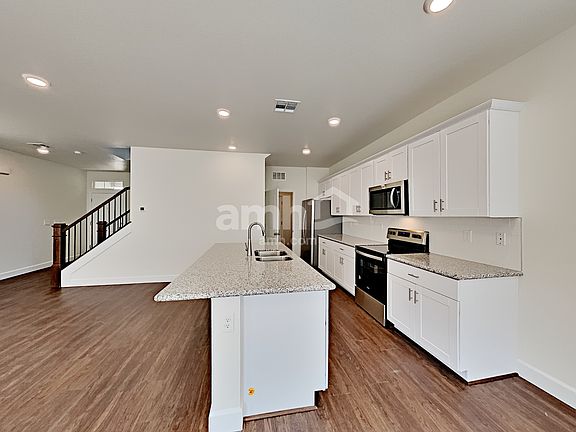 4th image of 1805 Macchia Ave