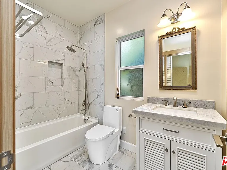 823 Lorraine Blvd — Photo 26