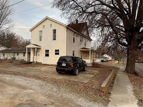 3rd image of 403 Wyatt St