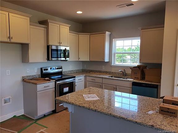3rd image of 126 Fleming Dr #9904