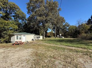 123 Link Rd, Bloomfield, MO 63825