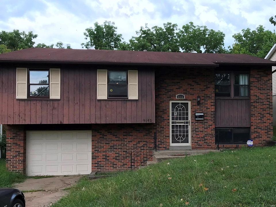 1st image of 9163 Victory Ave