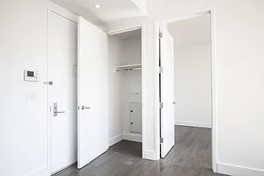 Rented by RELO REDAC INC.