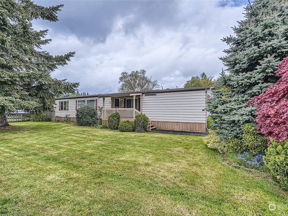 1st image of 215 8th Avenue N