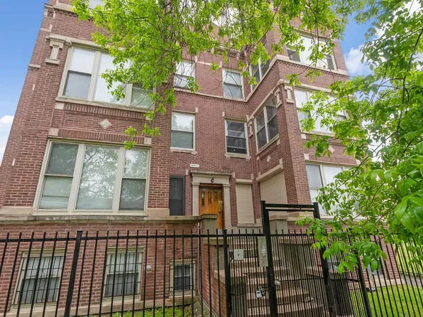 5711 S Calumet Ave, Chicago, IL 60637