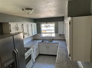 1717 E Knox Ave, Springfield, IL 62703