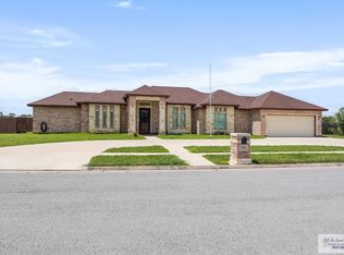 176 Village East Dr, Los Fresnos, TX 78566