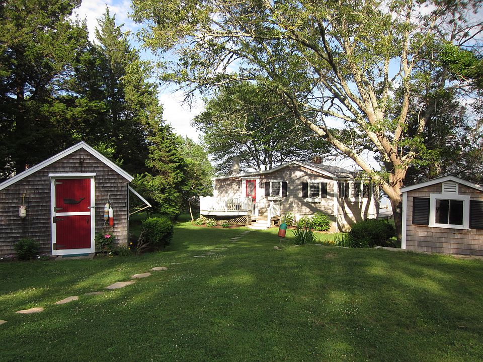 Approach to house, property