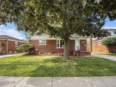 22006 Share St, Saint Clair Shores, MI, 48082