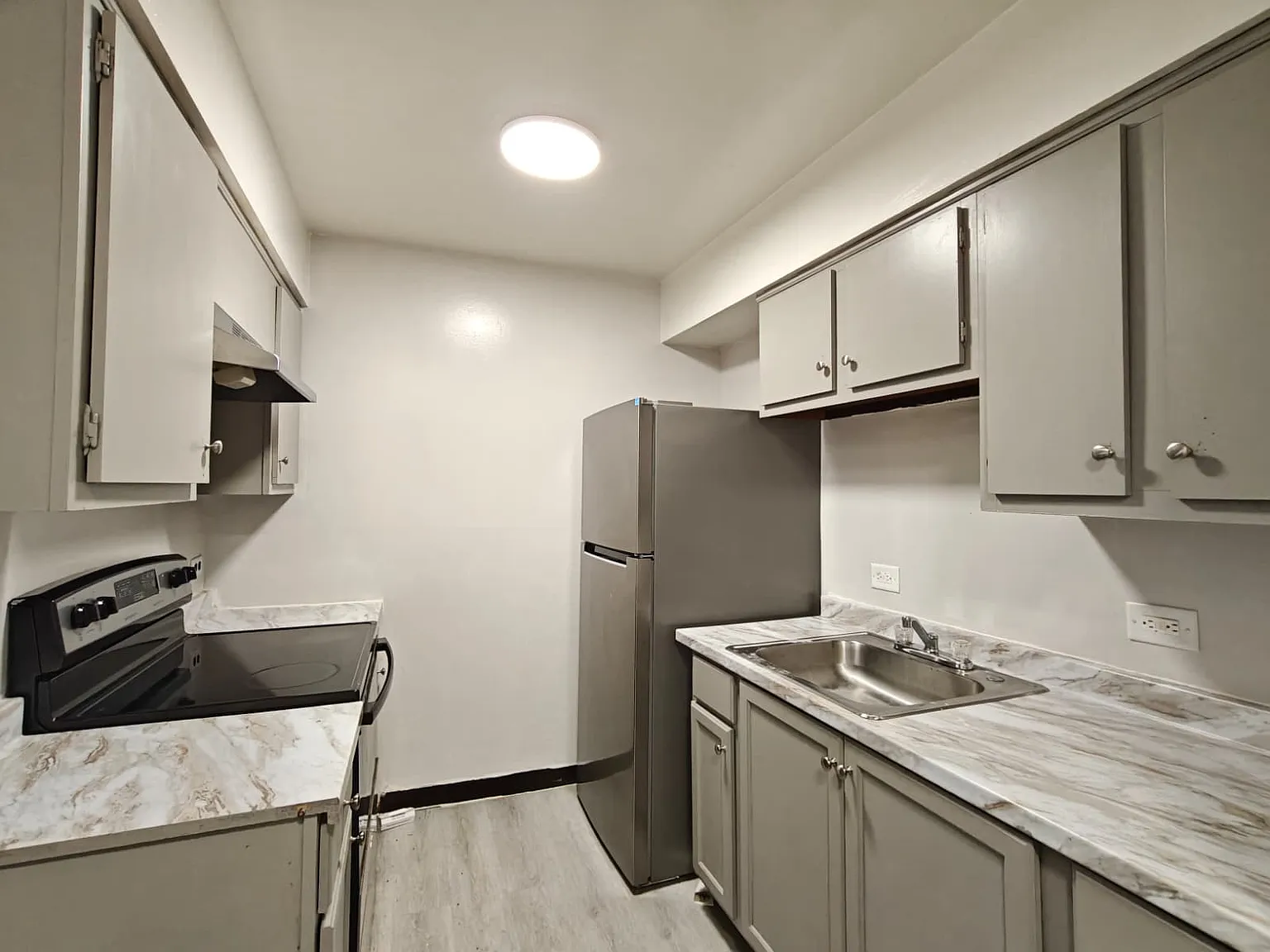 East Germantown's Next Hot 1-Bedroom! — Photo 1