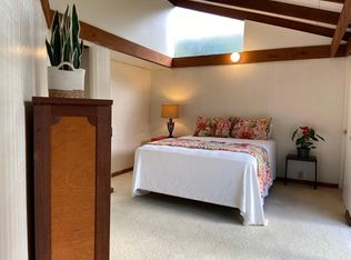 2550 E Manoa Rd, Honolulu, HI 96822