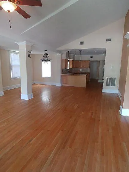2886 Forbes St — Photo 6