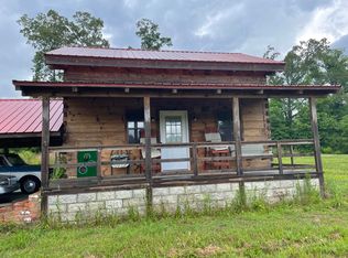 966 Douglas Lake Rd, West Point, MS 39773