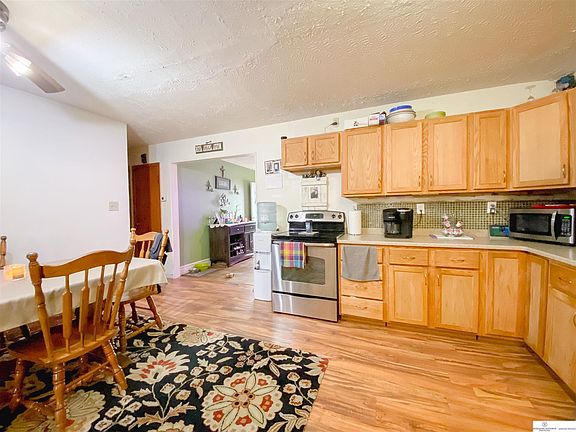 4th image of 520 W 10th St
