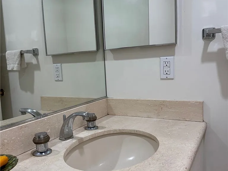 850 E Ocean Blvd #B3 — Photo 19