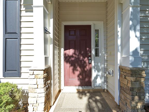 4th image of 8204 Stone Cellar Dr