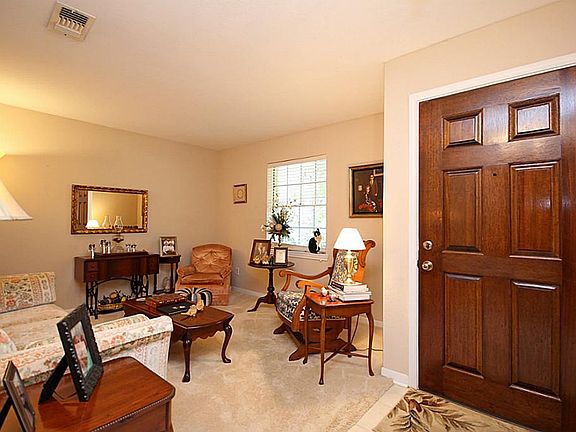 3rd image of 5104 Carmona Ln