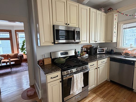 2nd image of 1504 Grand Ave #1
