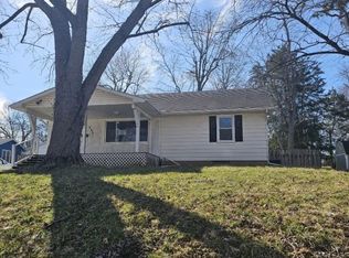 333 N 35th St, Decatur, IL 62521