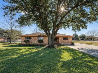 304 Frankie St, Wharton, TX 77488