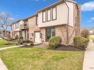 2 The Tradewinds APT B, Amherst, NY 14221