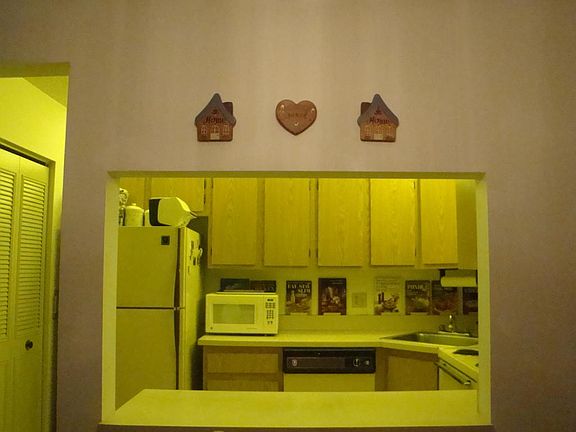 4th image of 720 Sunny Pine Way APT C1