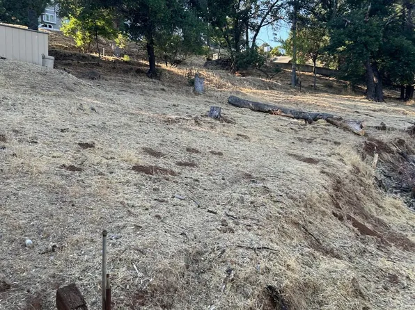 16925 Knollview Dr, Hidden Valley Lake, CA 95467