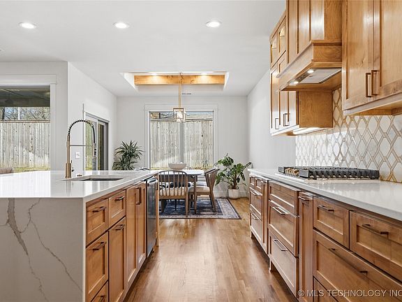 4th image of 9705 E 116th Pl S