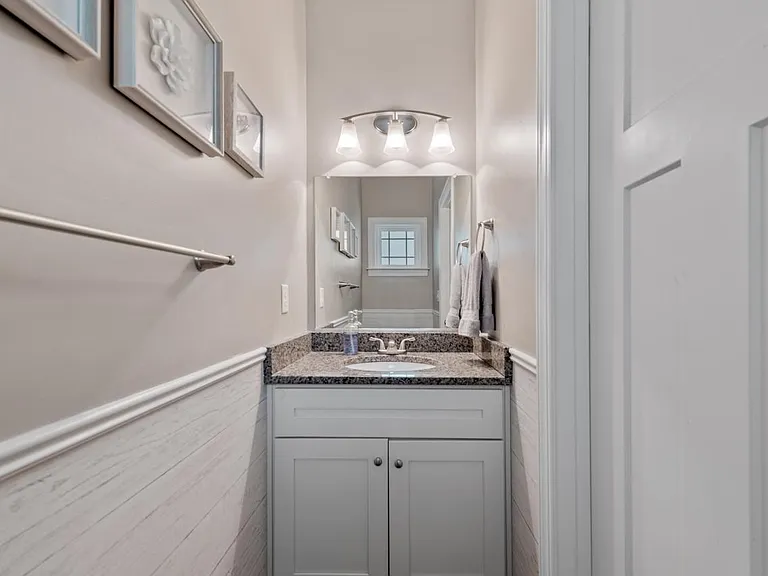 2270 Wolf St — Photo 2