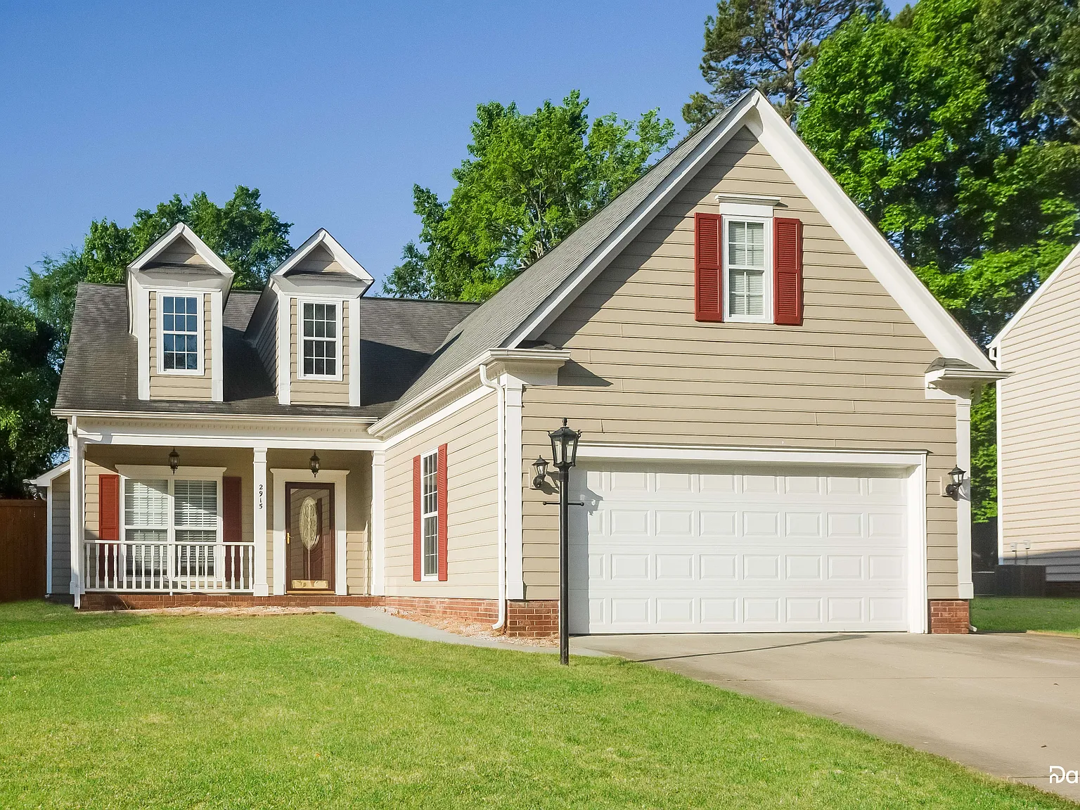 3 bed, 2.5 bath, 1778 sqft, $2,365 — Photo 2