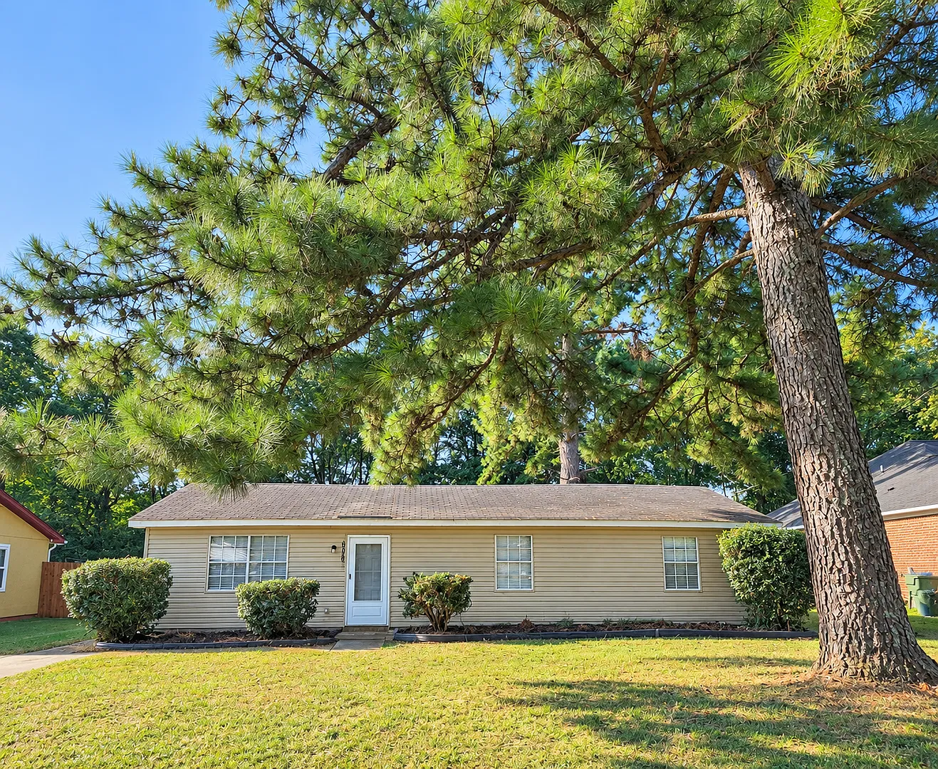 Under New Management - 3 Bedroom/ 1 bath Home — Photo 1