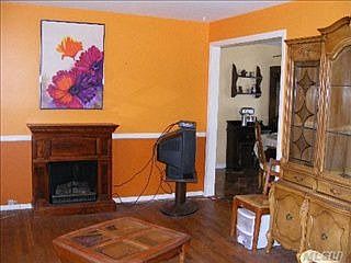4th image of 261 Clinton Ave