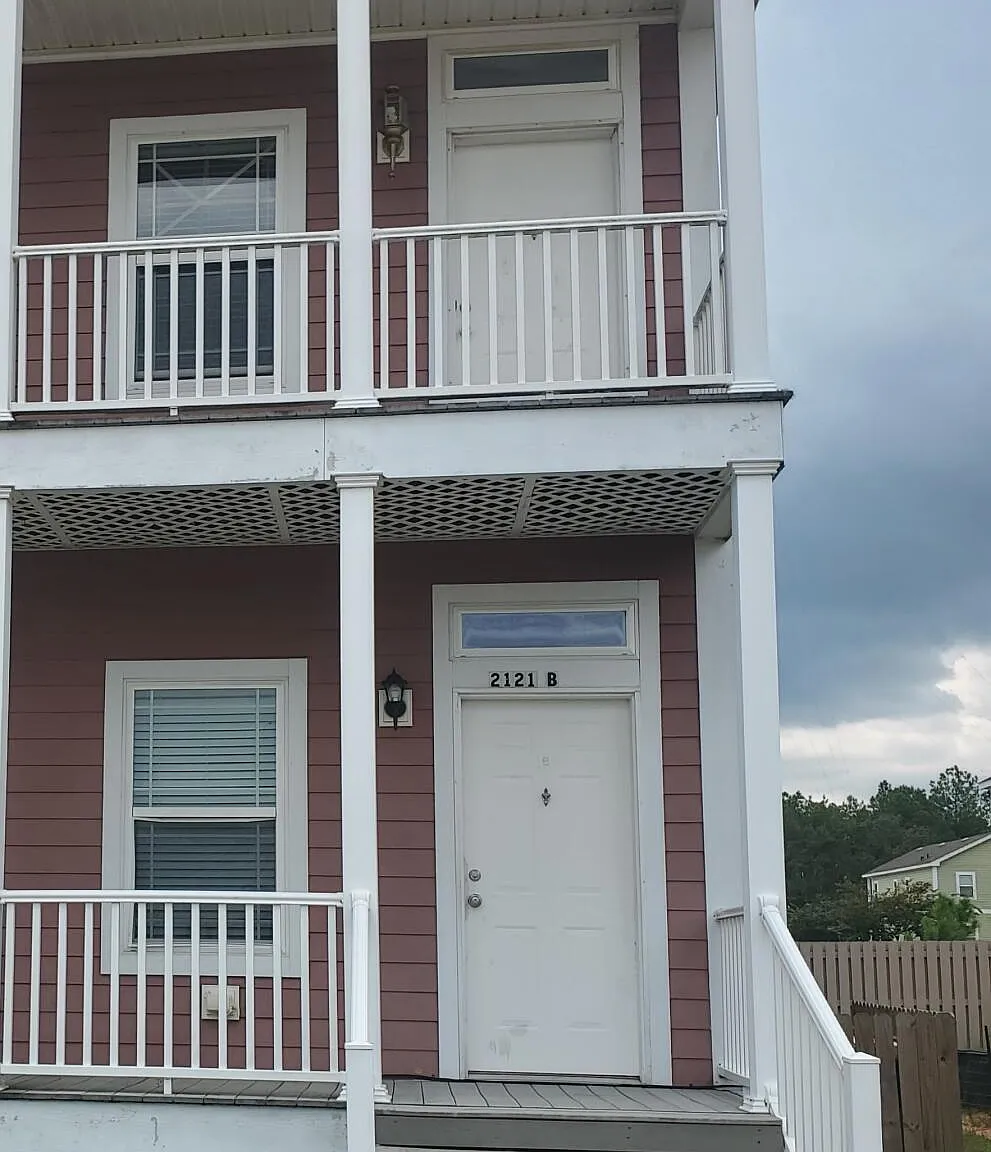 3 bed, 2.0 bath, 1200 sqft, $1,150 — Photo 1