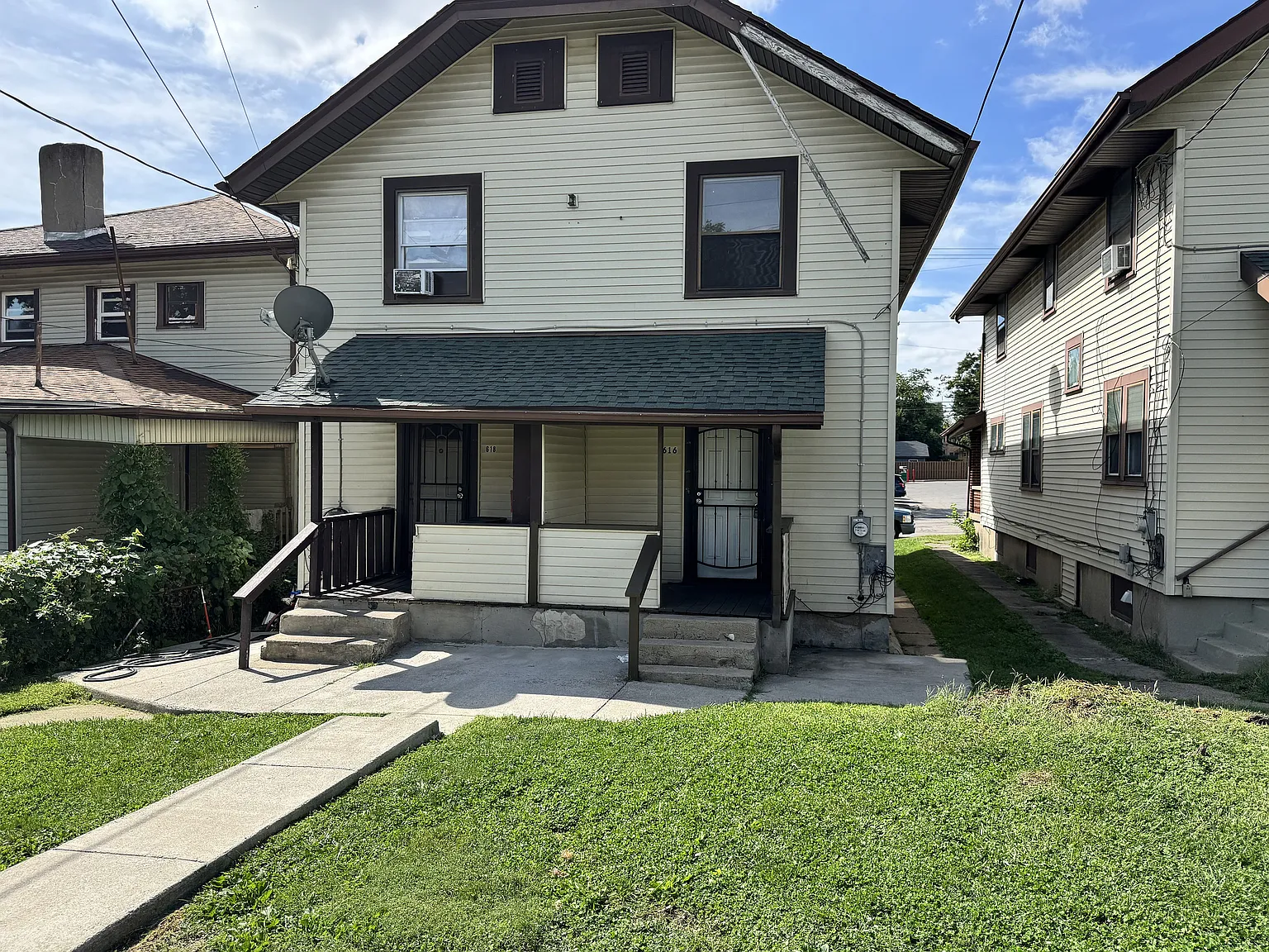616-618 Smithville — Photo 1