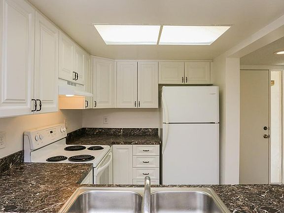 4th image of 4646 Ringwood Mdw #35