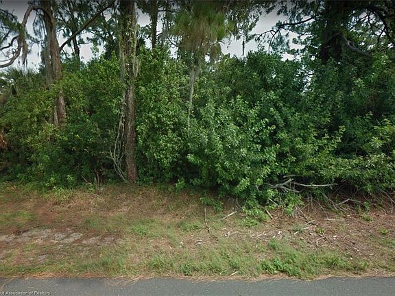 4th image of 107 Blue Moon Ave