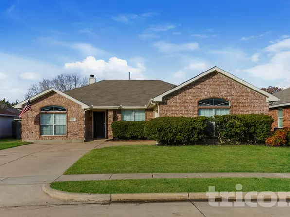 917 Red Oak Trails, Cedar Hill, TX 75104